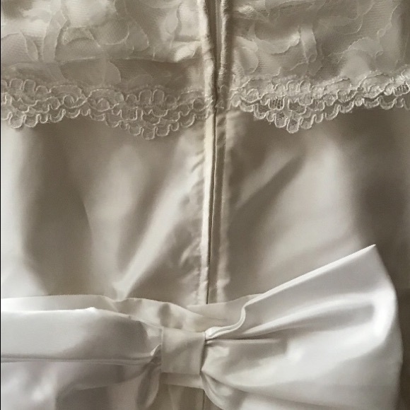 Children’s formal dresses - Picture 5 of 7